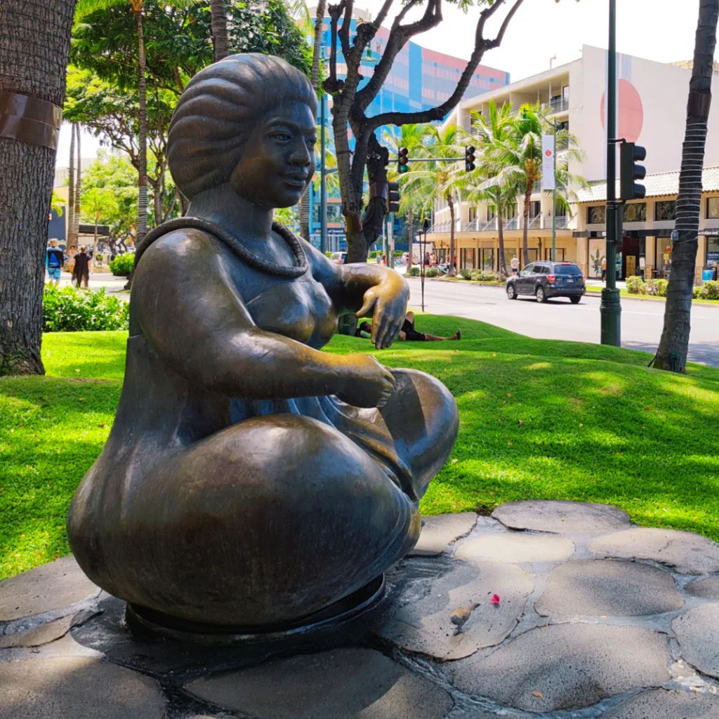The Storyteller, Waikiki, Hawai’i Land of the Bigs