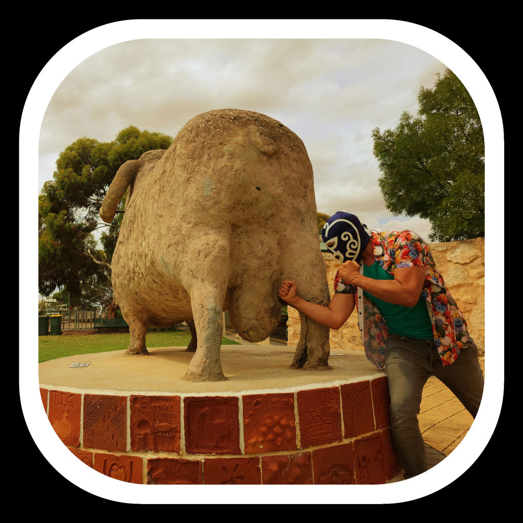 The Big Ram, Karoonda, SA Land of the Bigs