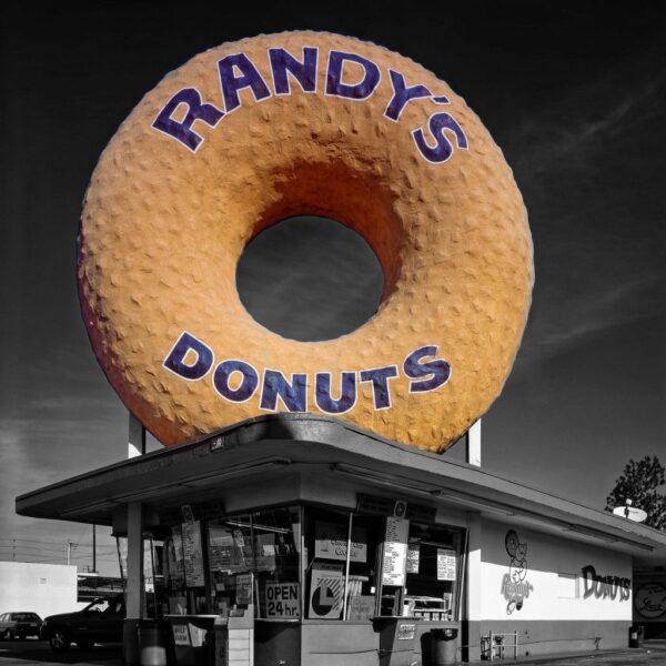 Movie Was Randy Donuts In Randy's Donut, Inglewood, California - Land of the Bigs